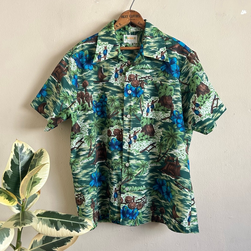 Vintage Hawaiian Green Tropical Print Short-Sleeve Shirt